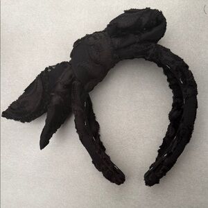 Elegant Black Headband